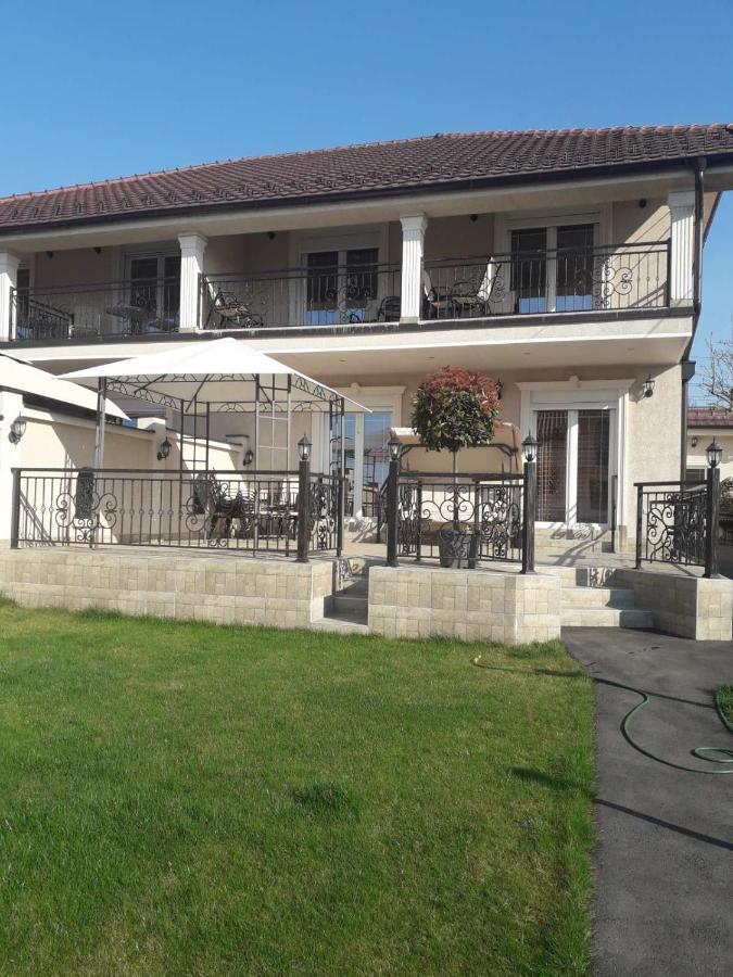 Apartments Exclusive Belgrád Kültér fotó